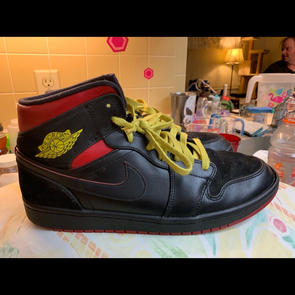 Men’s Nike air Jordans size 10
